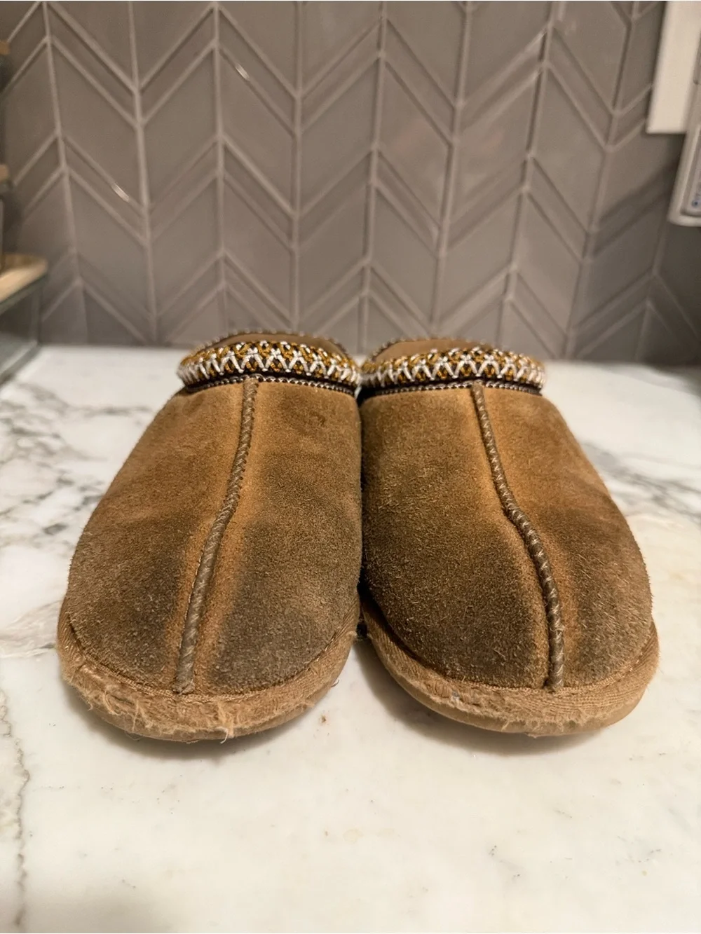 $26‎ ADD ON UGG girls Tasman Slip-on size 2 tasmans Uggs adelisa